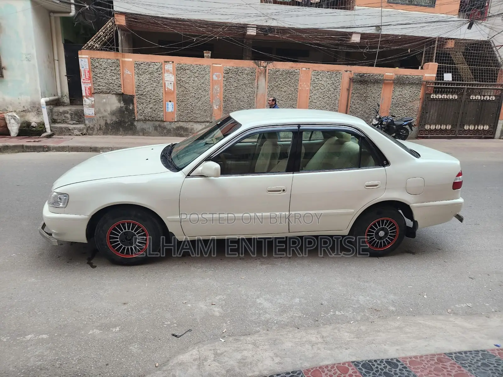 Toyota Corolla Automatic 1997 White