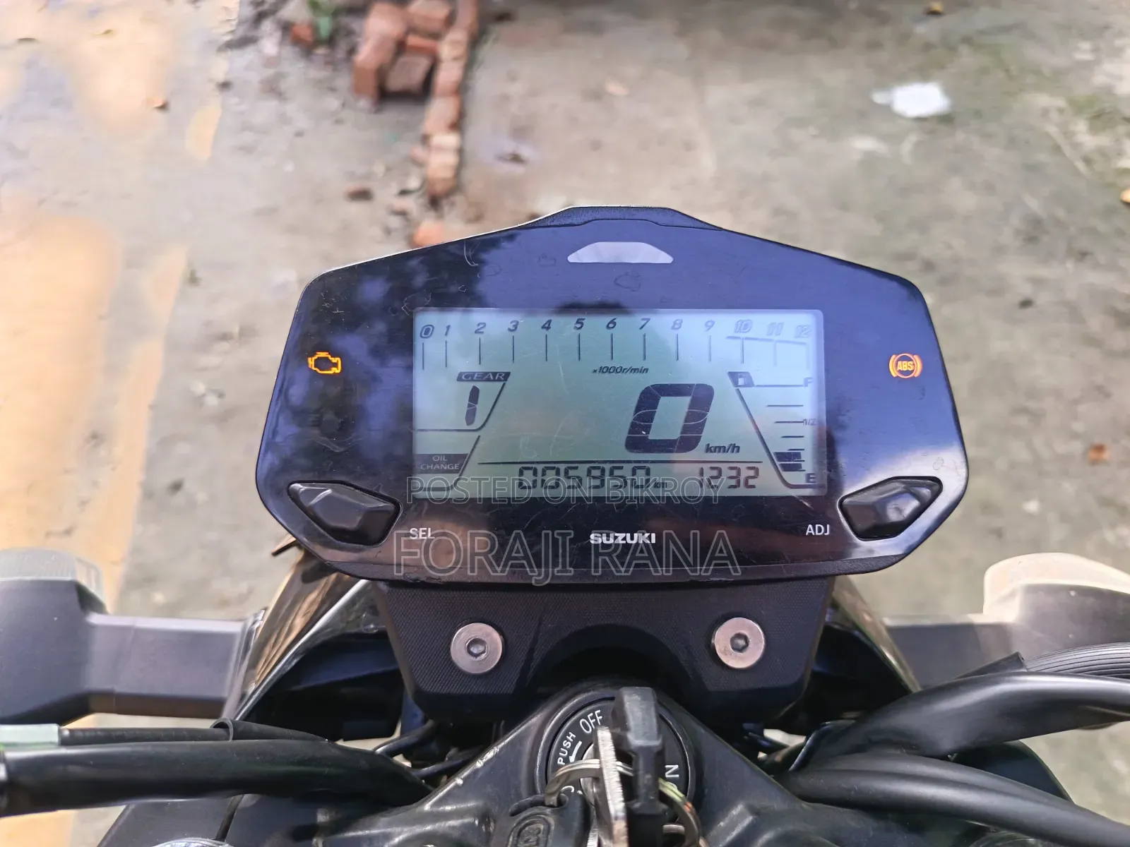 সুজুকি জিক্সার এসএফ ২০২৬ ব্ল্যাক
