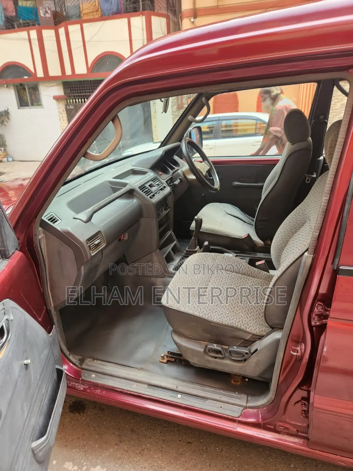 মিতসুবিশি পাজেরো ২০০৯ লাল