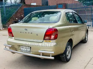 Toyota Platz 2000 Gold