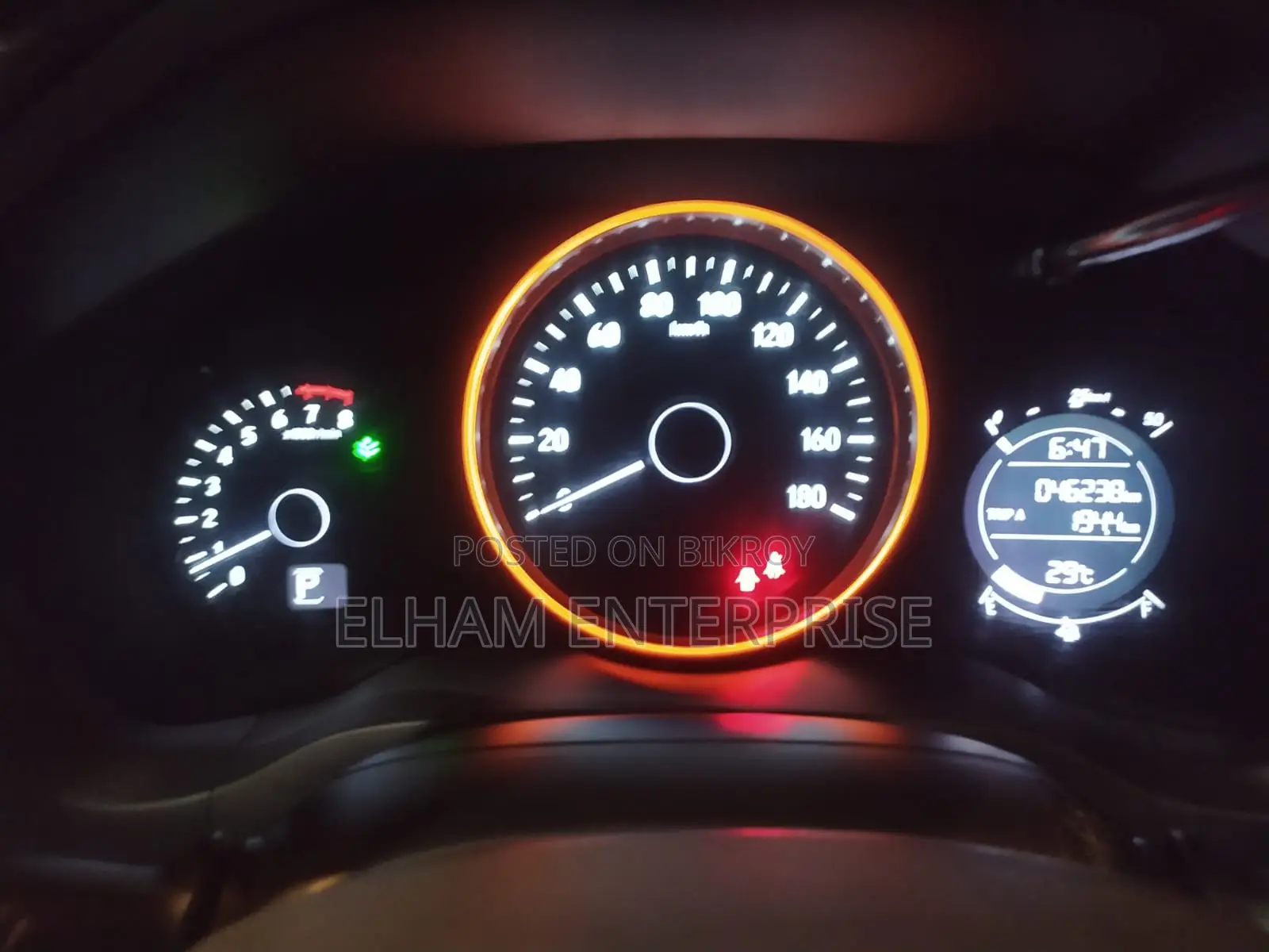Honda Vezel 1.5 Two-Wheel Drive 2015 Red