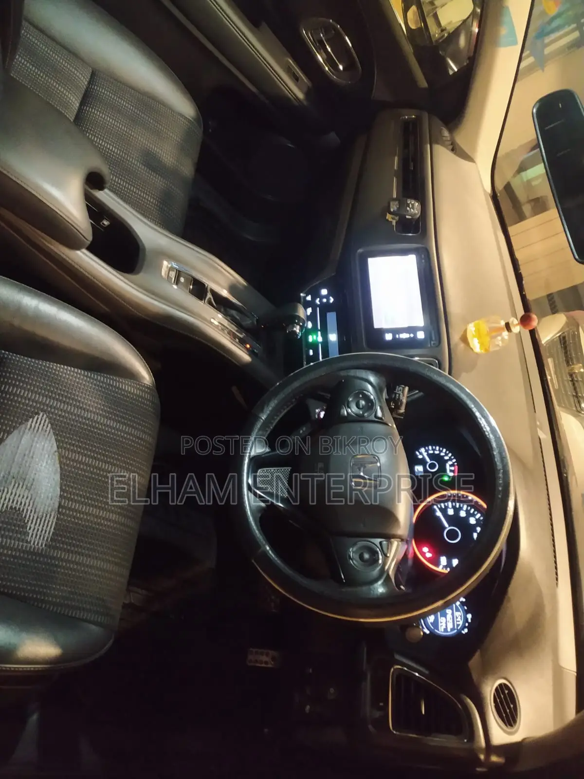 Honda Vezel 1.5 Two-Wheel Drive 2015 Red