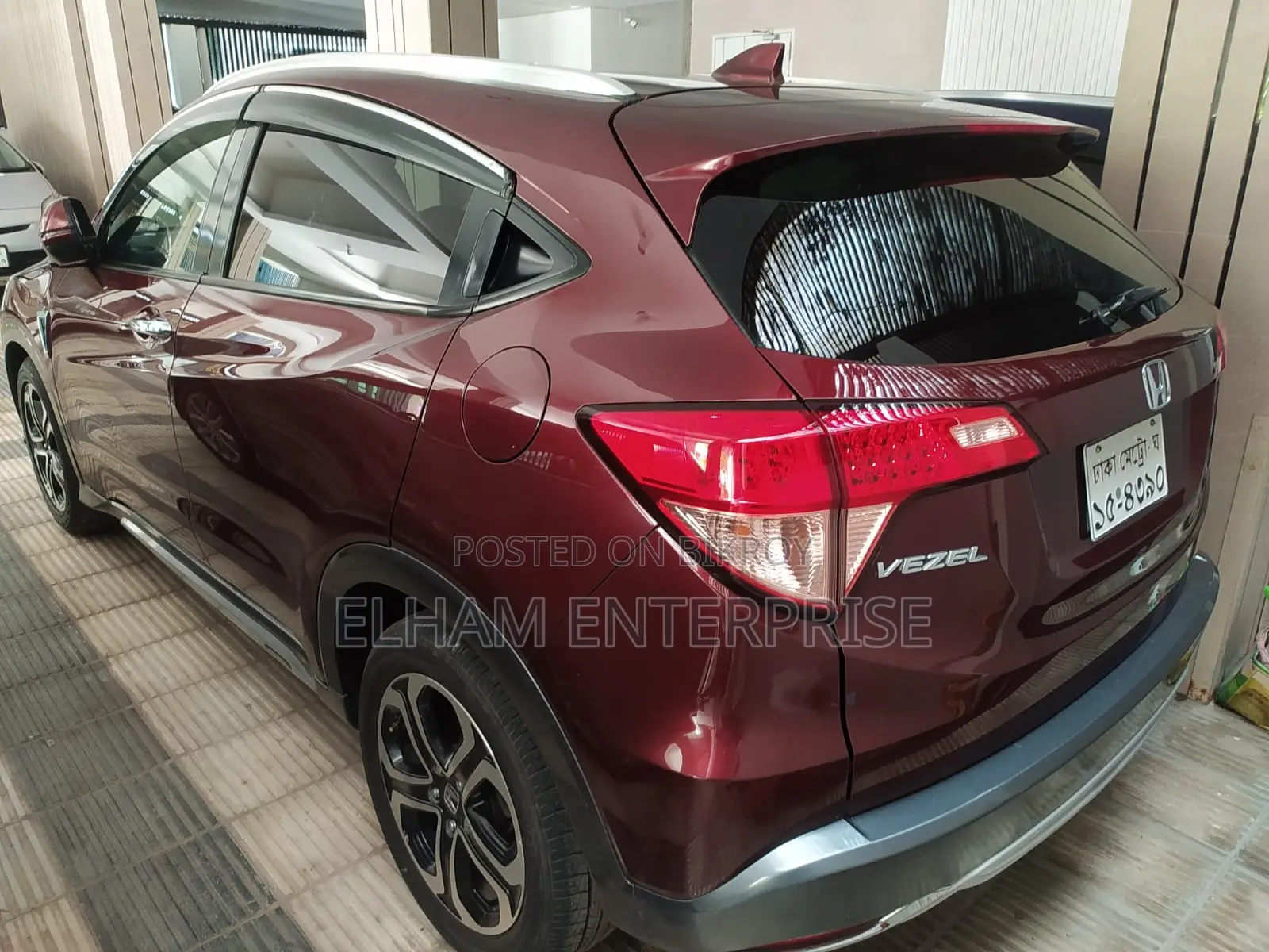 Honda Vezel 1.5 Two-Wheel Drive 2015 Red