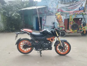 Runner Bolt 165R 2022 Black
