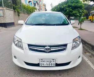 Toyota Corolla Fielder 1.5 Petrol Front-Wheel Drive 2011 White