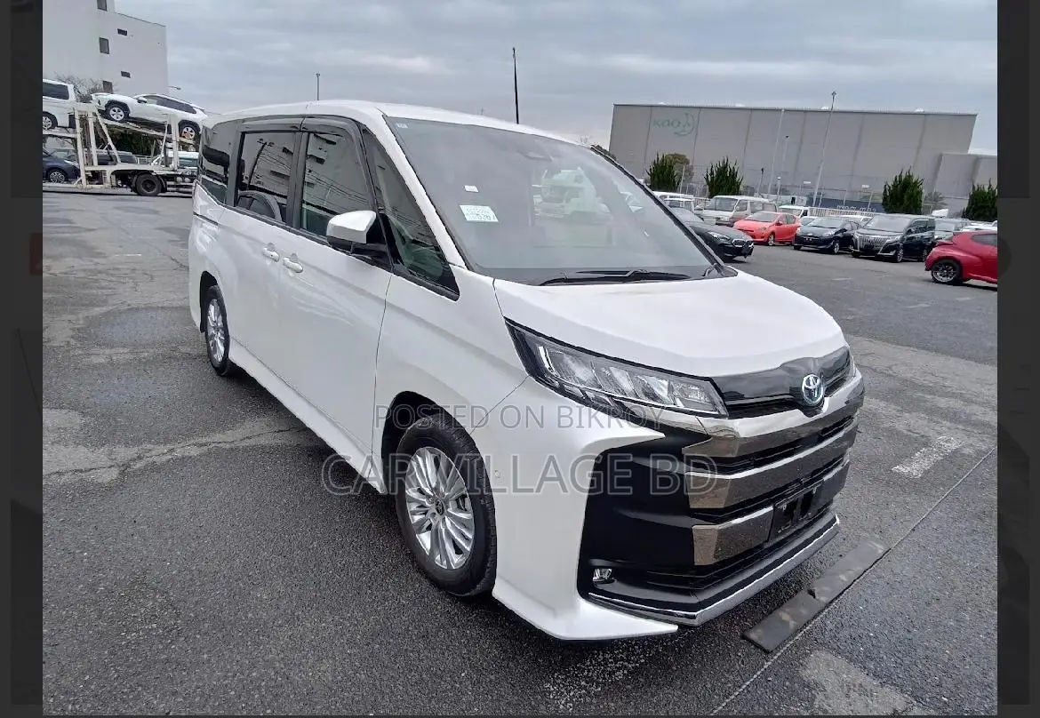 Toyota Noah 2022 Pearl