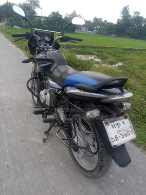 বাজাজ ডিসকভার ১২৫ ২০১৭ কালো