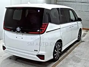 Toyota Noah 2023 Pearl