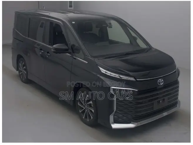 Toyota Voxy 2022 Black