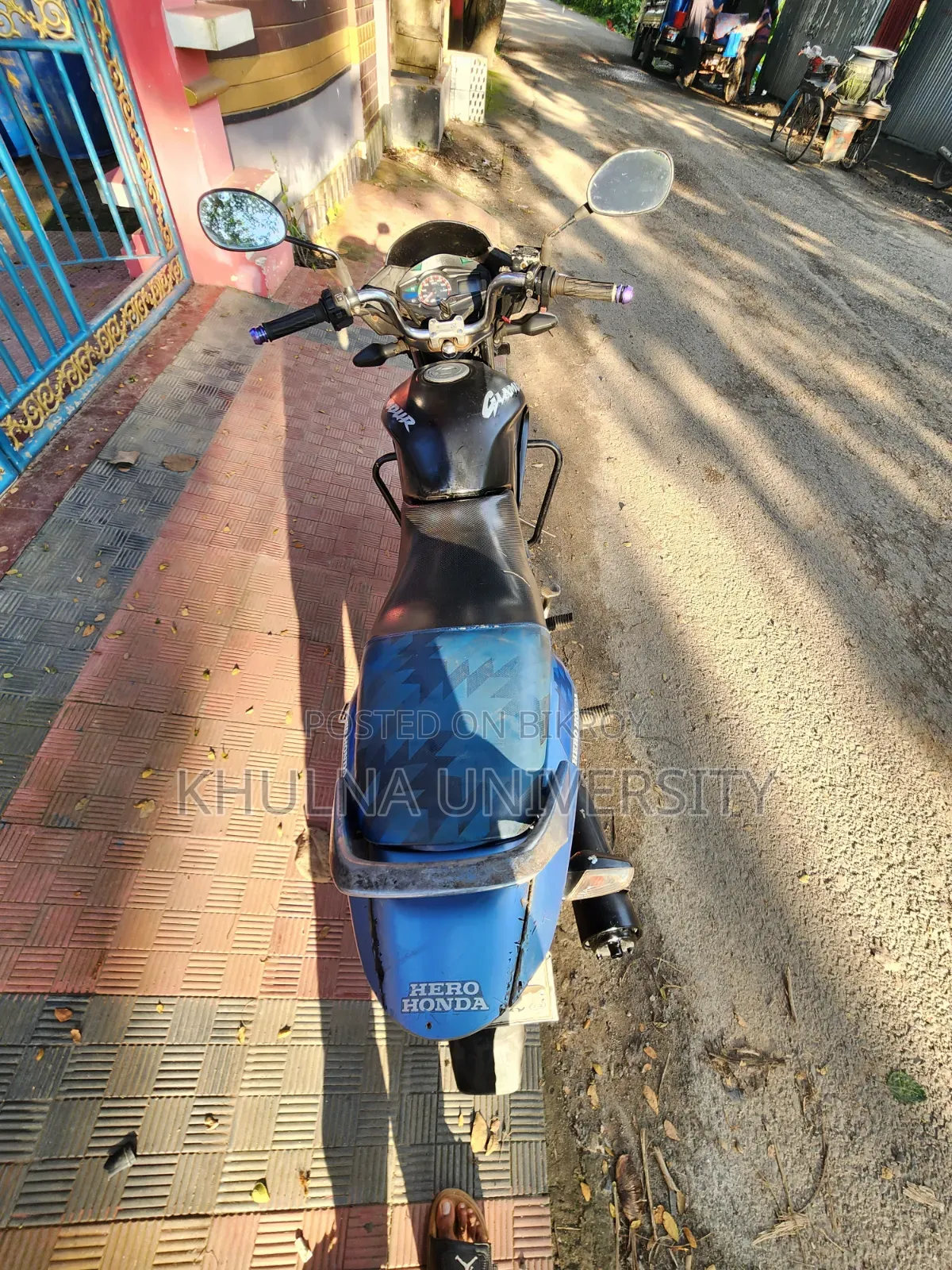 হিরো গ্ল্যামার ২০১৫ কালো