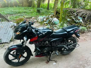 বাজাজ পালসার ১৫০ ২০২১ কালো