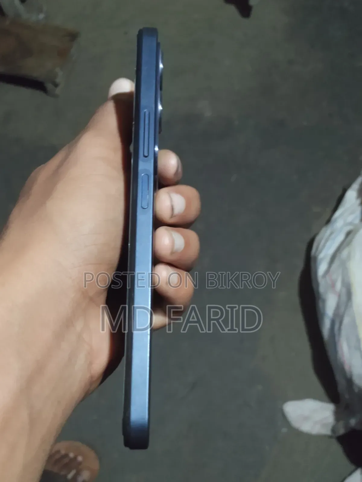 ভ，《াইভো ওয়াই১৯এস ১২৮ জিবি ব্ল্যাক