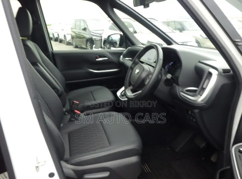 Toyota Noah 2023 Pearl