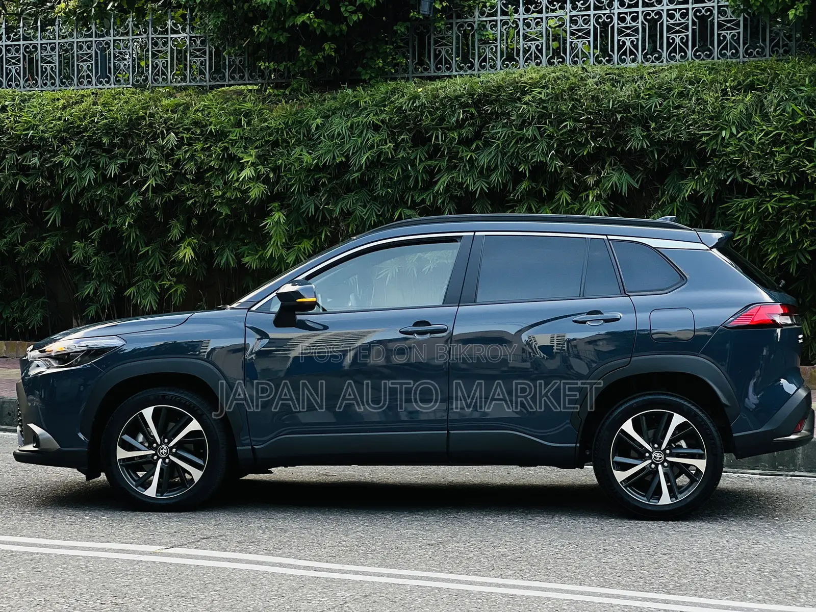 Toyota Corolla Cross 2024 Gray