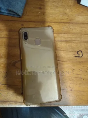Samsung Galaxy A20 32 GB Black