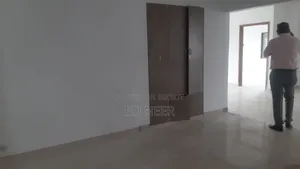 বনানী সাউথে ২২০০ বর্গফুটের অফিস স্পেস ভাড়ার জন্য উপলব্ধ