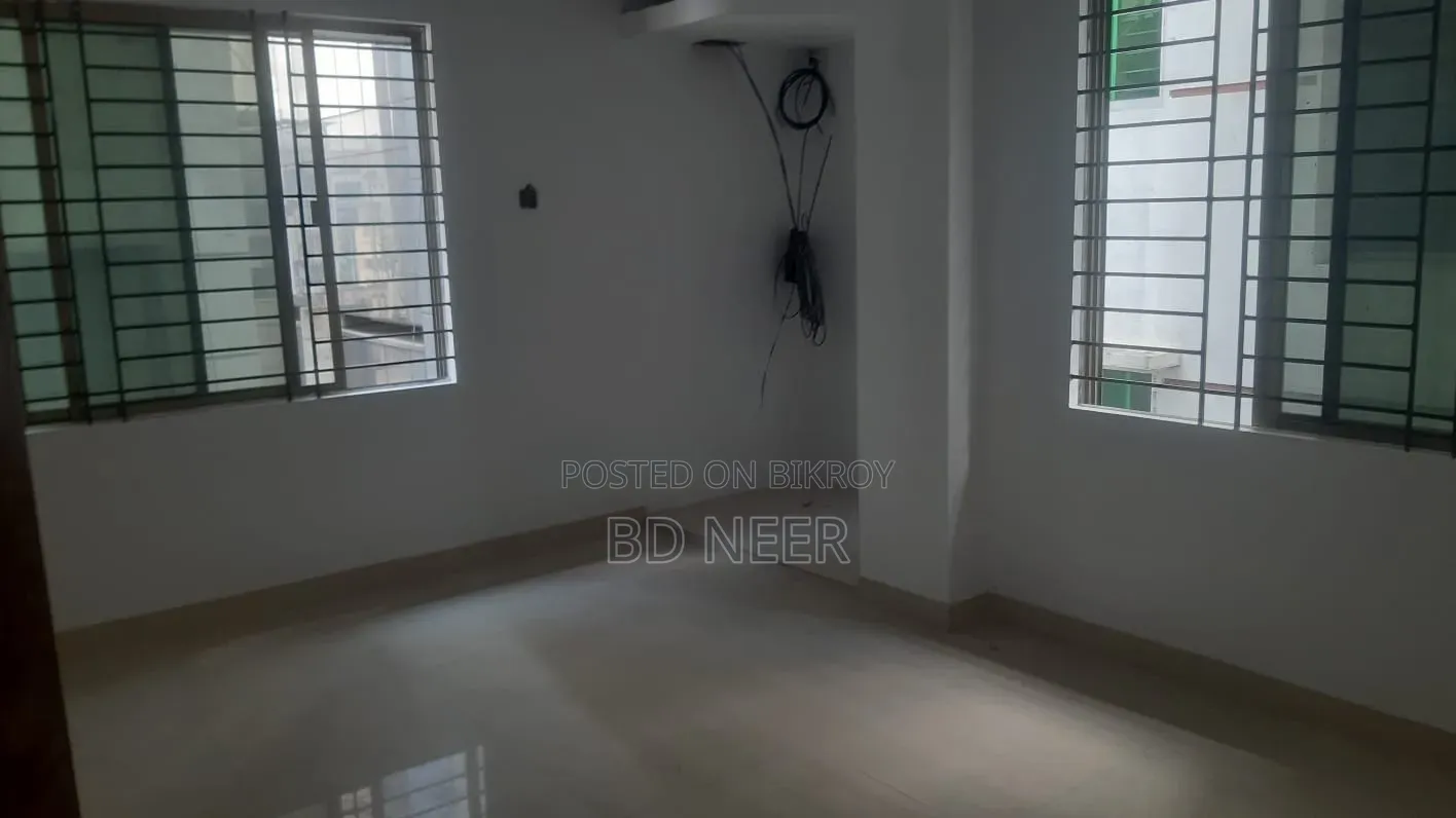 বনানী সাউথে ২২০০ বর্গফুটের অফিস স্পেস ভাড়ার জন্য উপলব্ধ