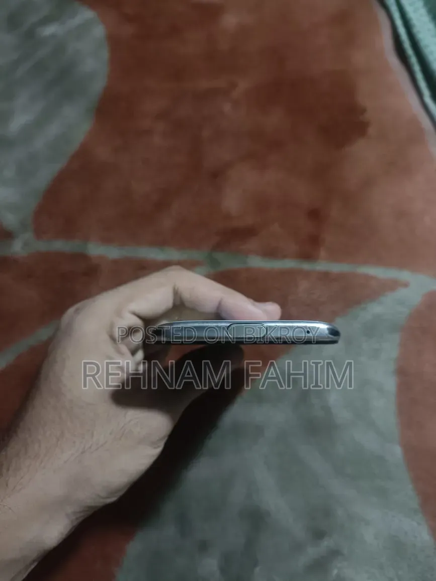 ওপ্পো রেনো ২৫৬ জিবি