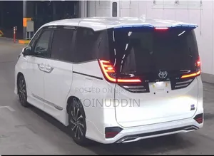 Toyota Noah 2023 Pearl