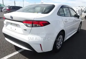 Toyota Corolla 2021 White