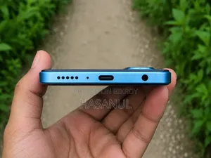 রিয়েলমি ১২ ১২৮ জিবি