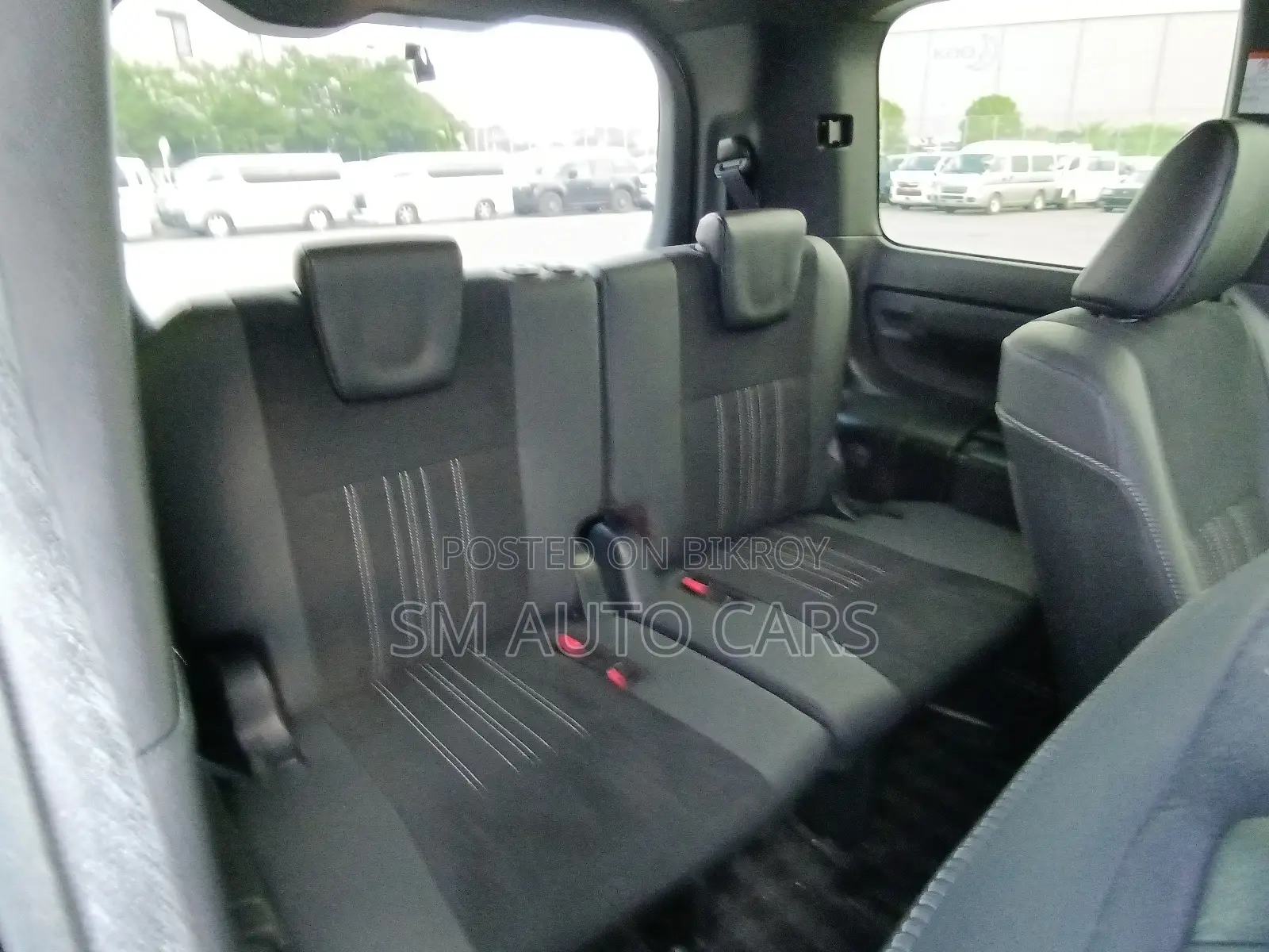 Toyota Esquire 1.8 FWD Hybrid (7 seater) 2021 Black