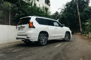 টয়োটা ল্যান্ড ক্রুজার প্রাডো ২০১৯ পার্ল