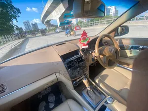 Mercedes-Benz C180 2007 Pearl