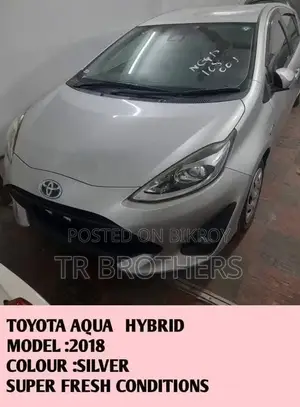 Toyota Aqua 2018 Silver