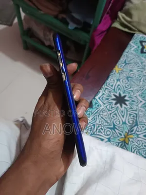 Symphony I30 16 GB Blue