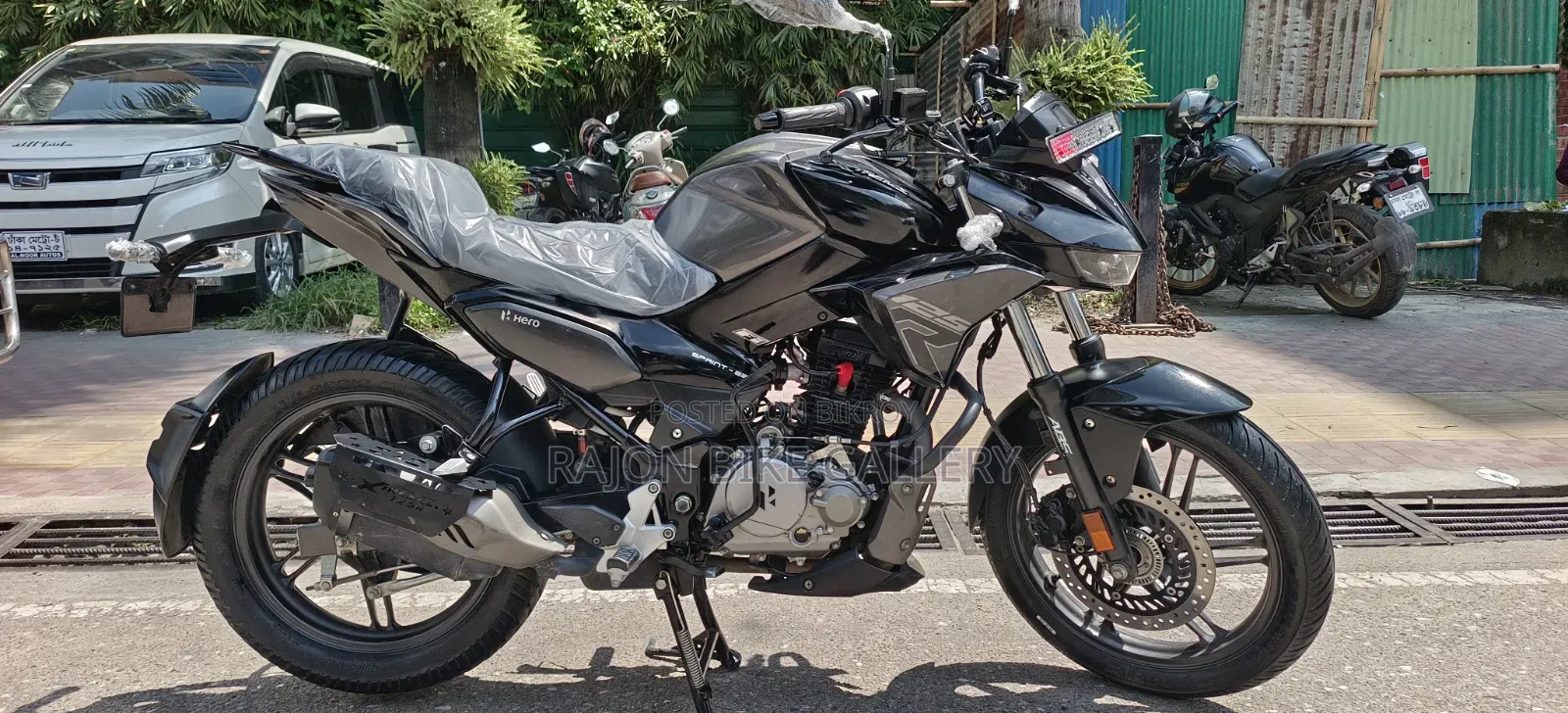 New Hero Xtreme 125R 2025 Black