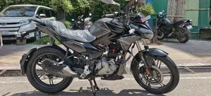 New Hero Xtreme 125R 2025 Black