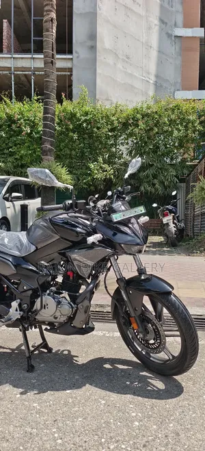 New Hero Xtreme 125R 2025 Black
