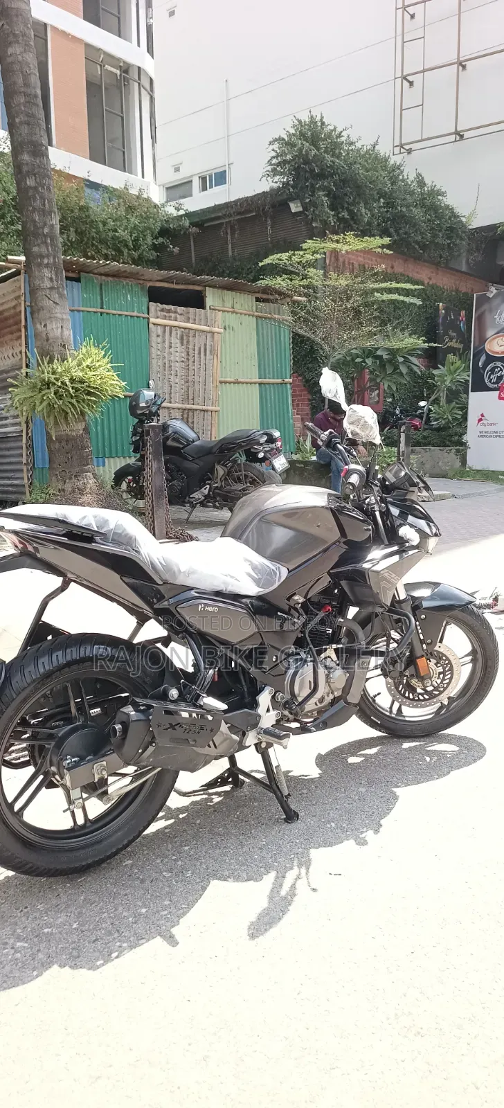 New Hero Xtreme 125R 2025 Black