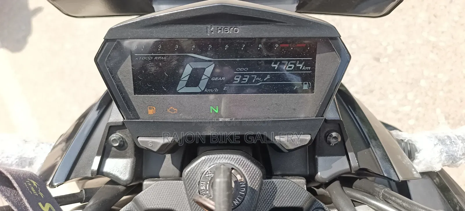 New Hero Xtreme 125R 2025 Black