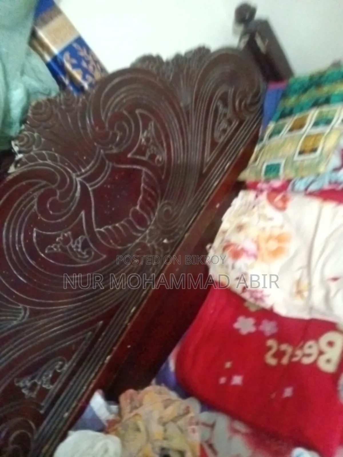 পুরানো কাঠের খাট বিক্রয়
