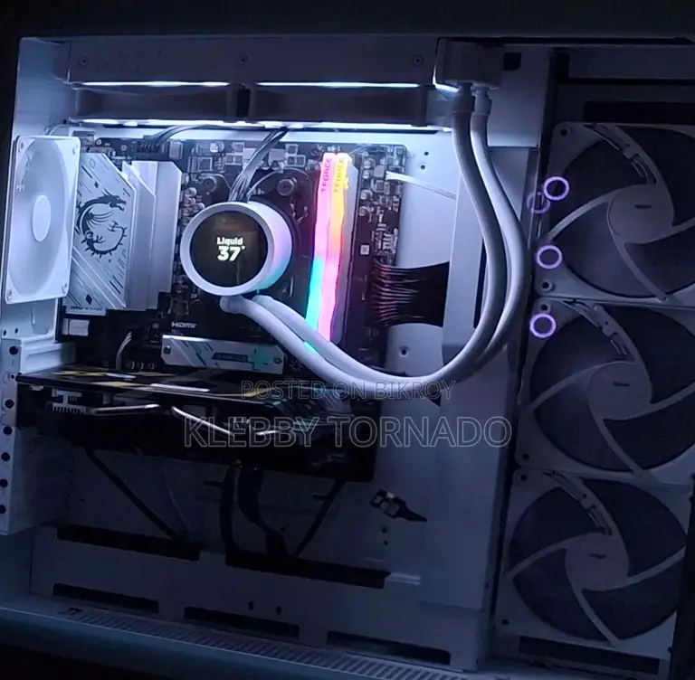 Dual Kit–TEAM T-Force Delta RGB White 16GB (2 X 8GB) DDR5 6000MHz CL38