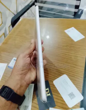 অ্যাপল ৩২ জিবি সিলভার