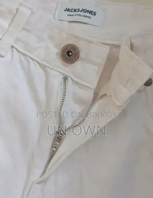 White Baggy Jeans