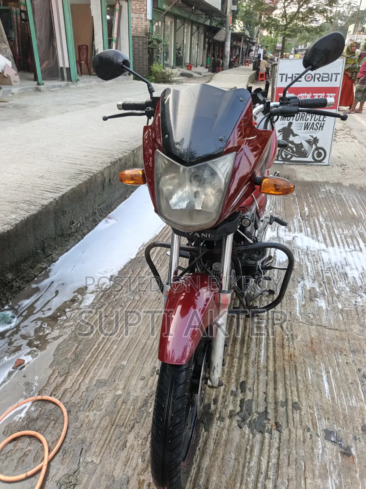 Runner Bullet 100 2016 Red
