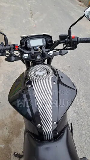 সুজুকি জিক্সার ২০১৯ কালো