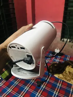 অ্যান্ড্রয়েড প্রজেক্টর