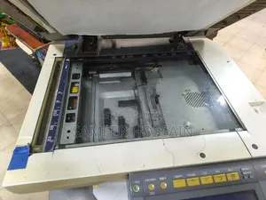 তোশিবা স্টুডিও ৪৫২ (ফটোকপি মেশিন)