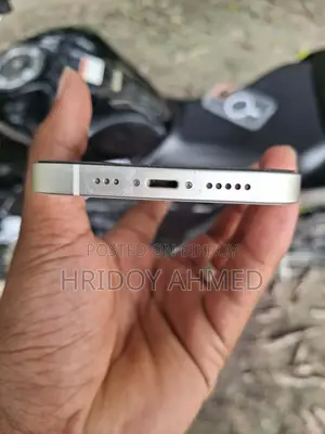 অ্যাপল আইফোন ১৩ ১২৮ জিবি হোয়াইট