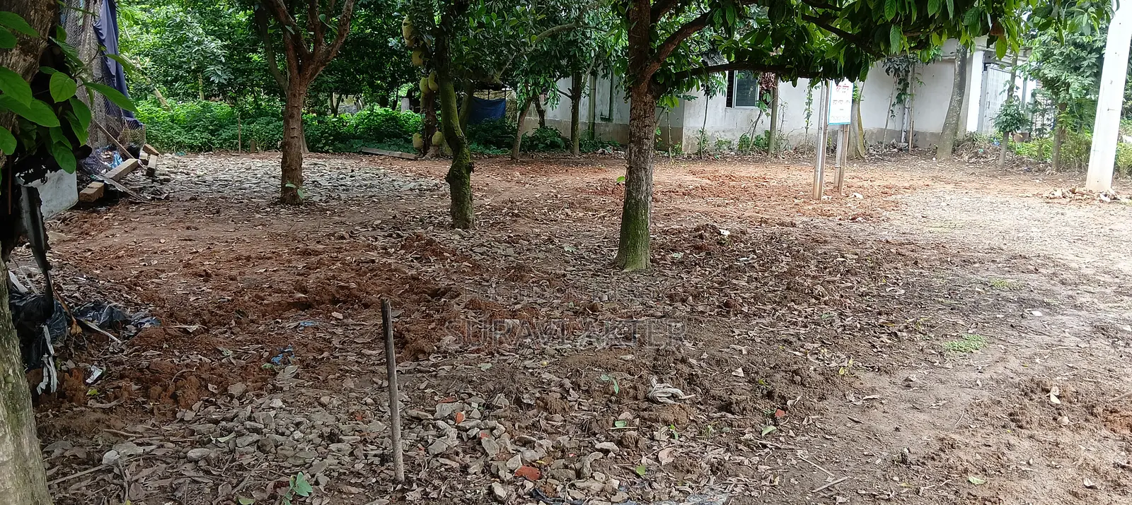 ৫ শতাংশ জমি বিক্রয় করা হবে।ঢাকা-সিলেট হাইওয়ে রোড সংলগ্ন।