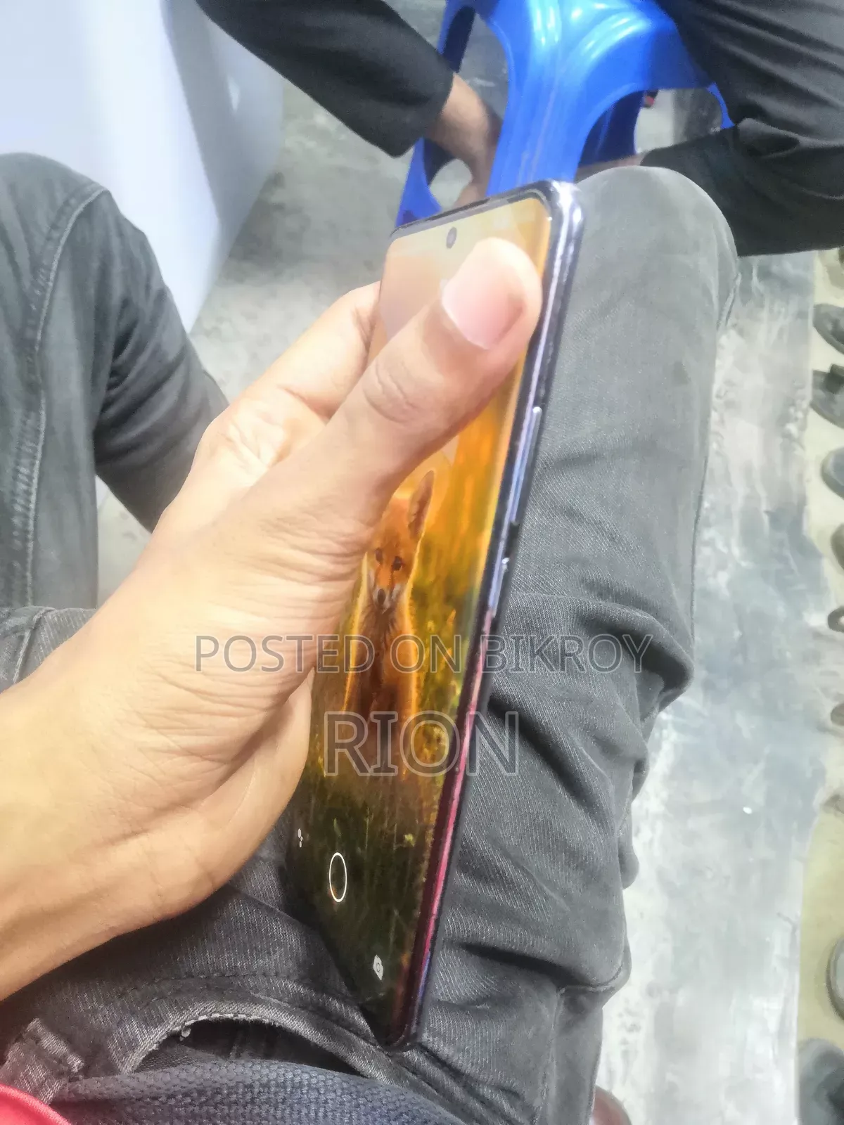 অপ্পো ২৫৬ জিবি নীল