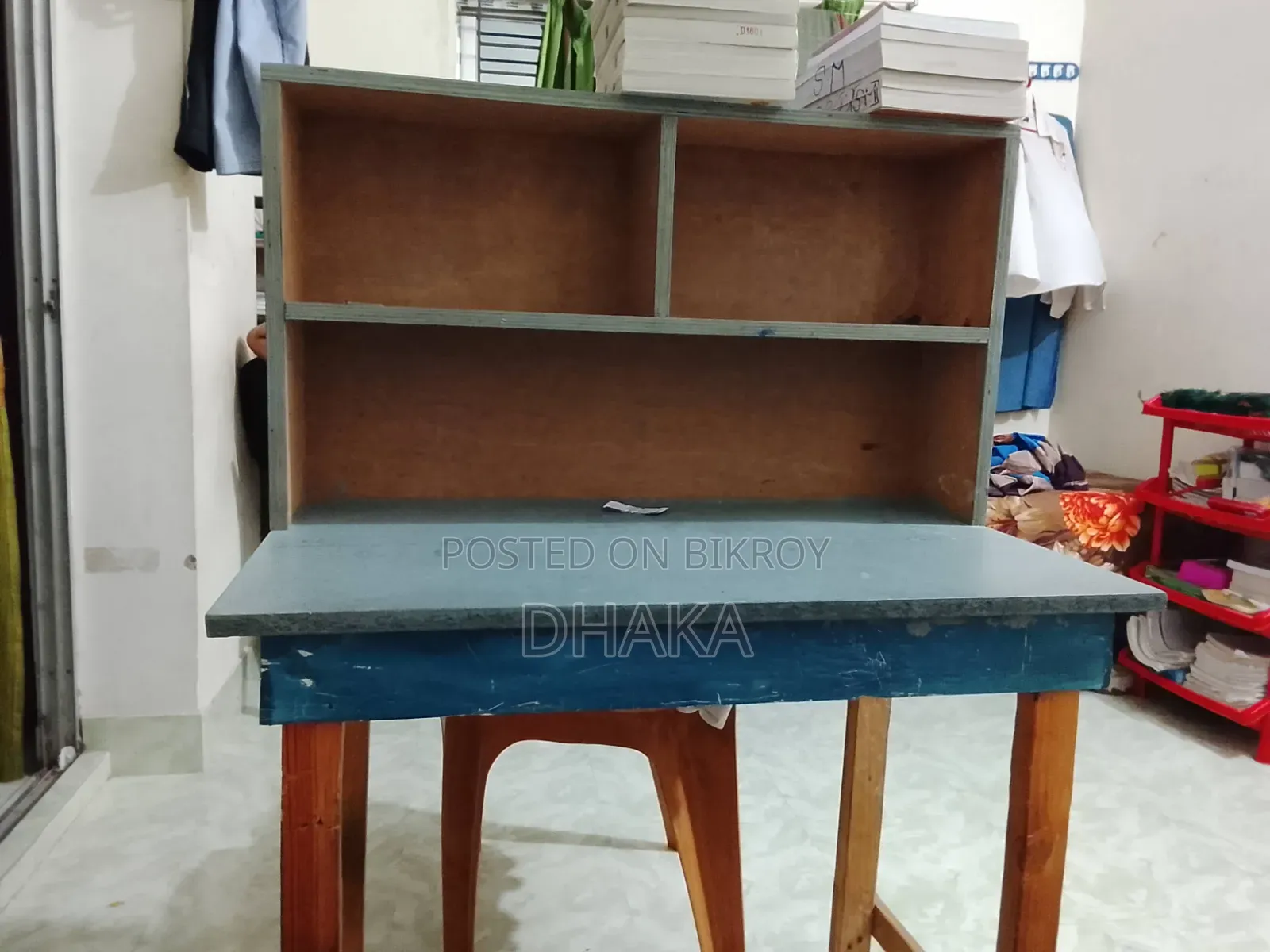 Reading Table