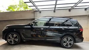 BMW X7 xDrive40i 2021 Black
