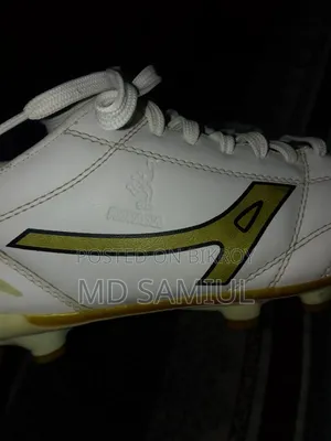 Football boots shoes