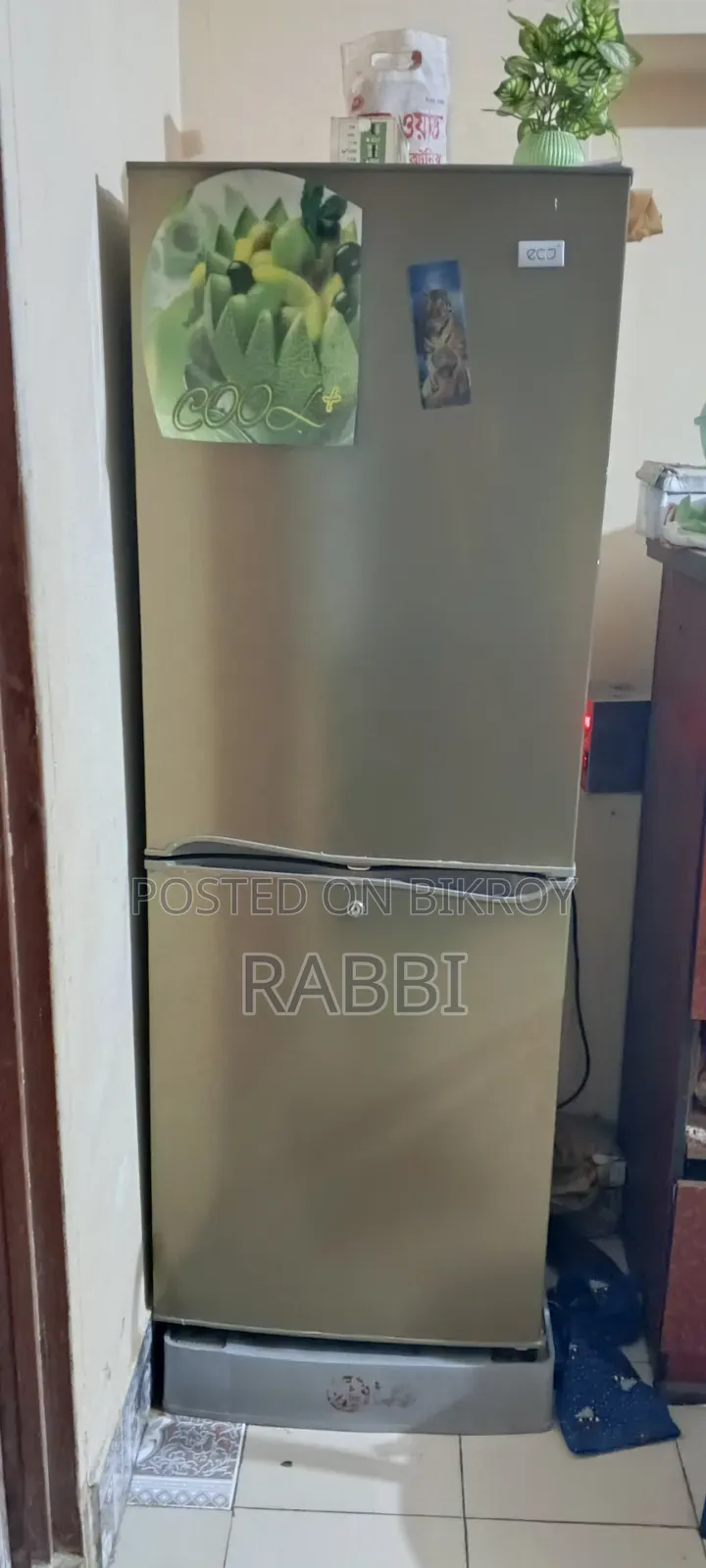 Refrigerator